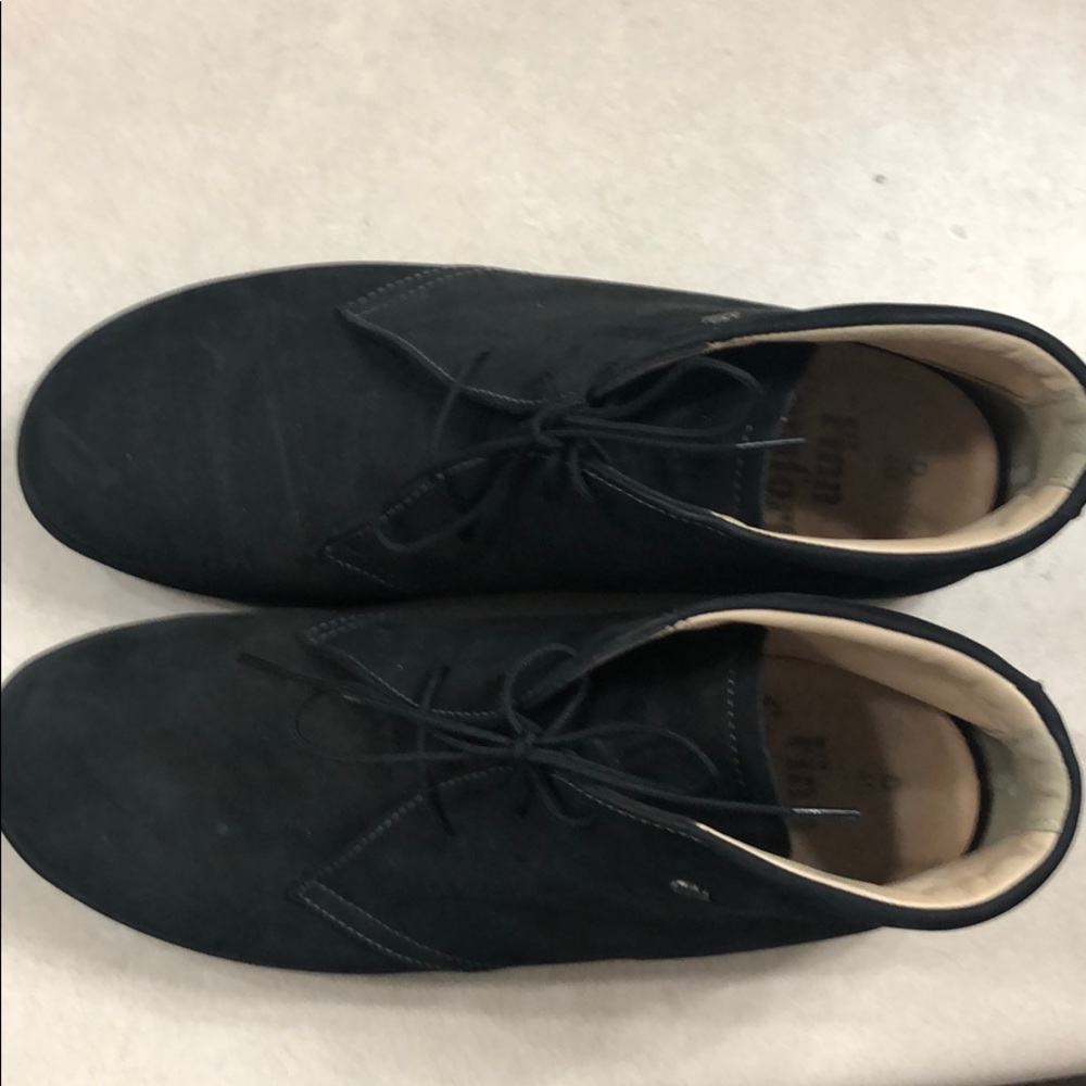 Black suede Finn comfort booties 8.5 or 40 euro
